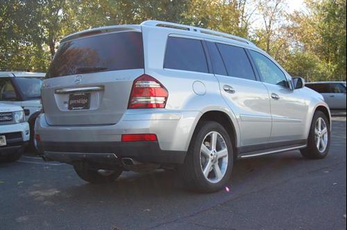 Mercedes-Benz GL Class 2009 photo 2