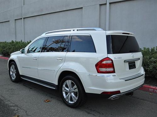 Mercedes-Benz GL Class 2011 photo 2