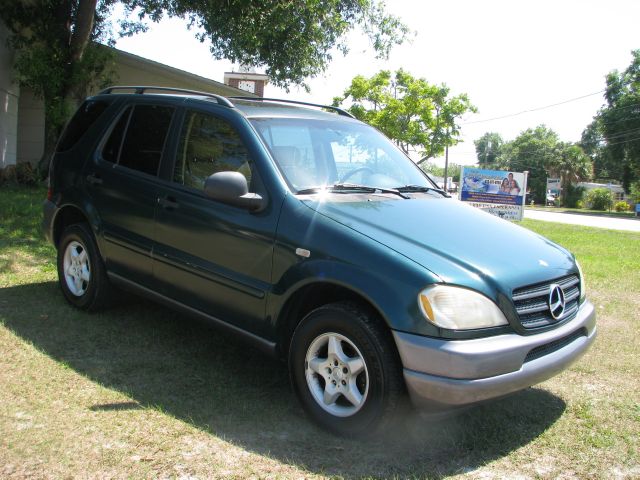 Mercedes-Benz M-Class 1998 photo 1