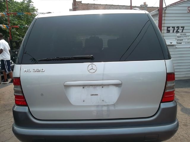 Mercedes-Benz M-Class 1998 photo 1