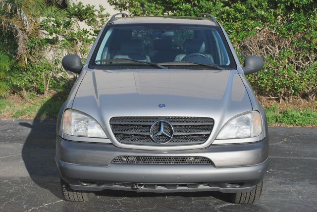 Mercedes-Benz M-Class 1998 photo 4