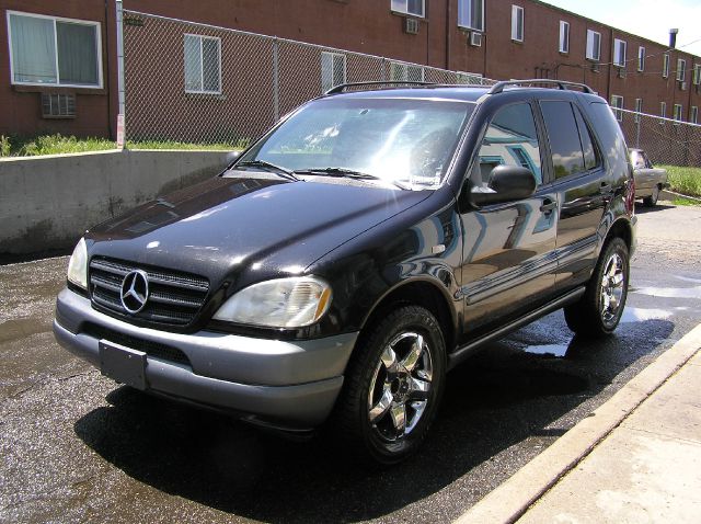 Mercedes-Benz M-Class 1998 photo 9