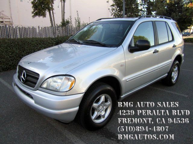 Mercedes-Benz M-Class 1999 photo 3