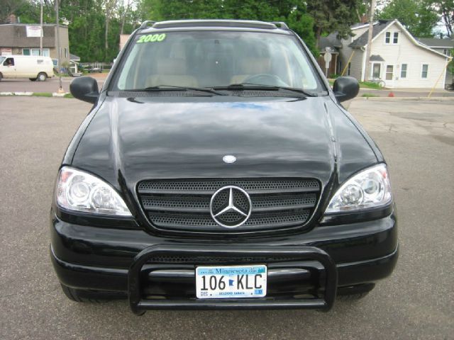 Mercedes-Benz M-Class 1999 photo 1