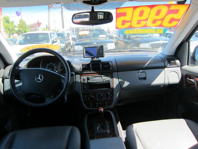 Mercedes-Benz M-Class 1999 photo 2