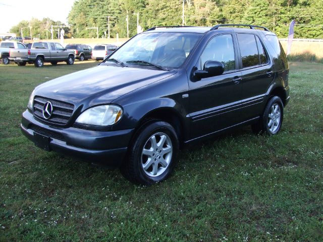 Mercedes-Benz M-Class 1999 photo 4