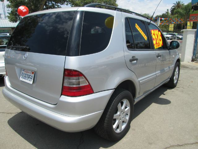 Mercedes-Benz M-Class 3500 SLT Dually SUV