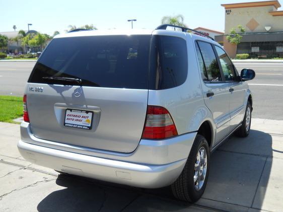 Mercedes-Benz M-Class AWD Wagon Automatic VERY NICE SUV