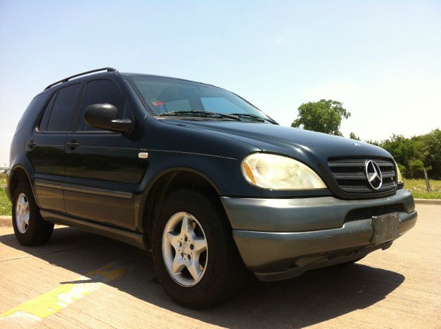 Mercedes-Benz M-Class 1999 photo 6