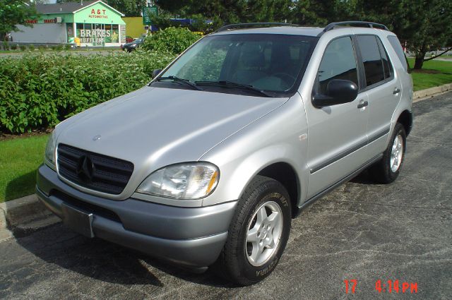 Mercedes-Benz M-Class 1999 photo 4