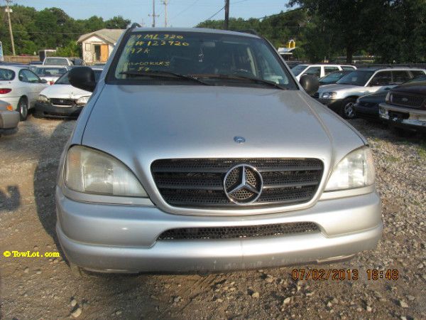 Mercedes-Benz M-Class 1999 photo 4