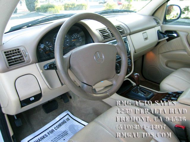 Mercedes-Benz M-Class 2000 photo 16