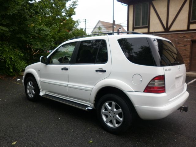 Mercedes-Benz M-Class 2000 photo 3