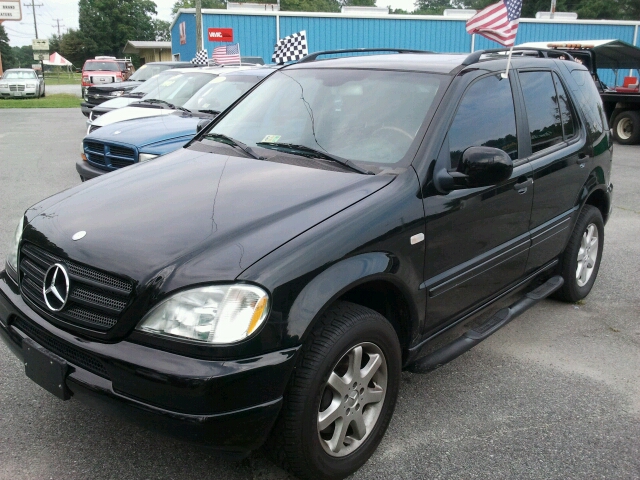 Mercedes-Benz M-Class 2000 photo 3