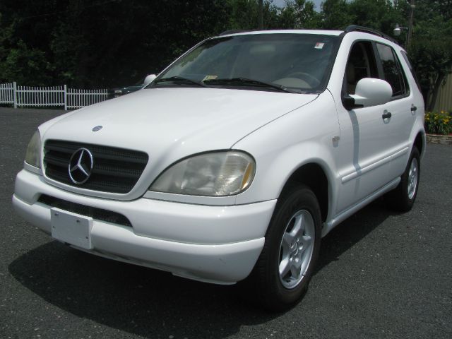 Mercedes-Benz M-Class 2000 photo 13