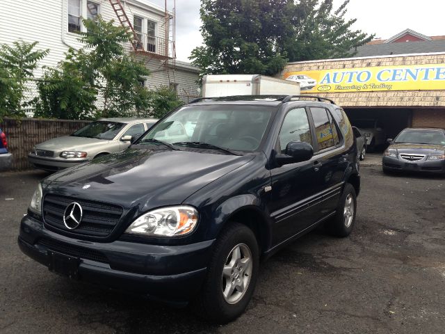 Mercedes-Benz M-Class 2000 photo 20