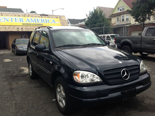 Mercedes-Benz M-Class 2000 photo 8