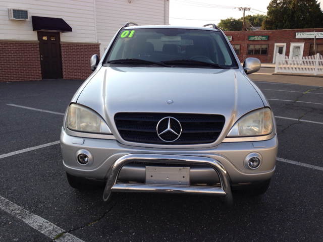 Mercedes-Benz M-Class 3500 SLT Dually SUV