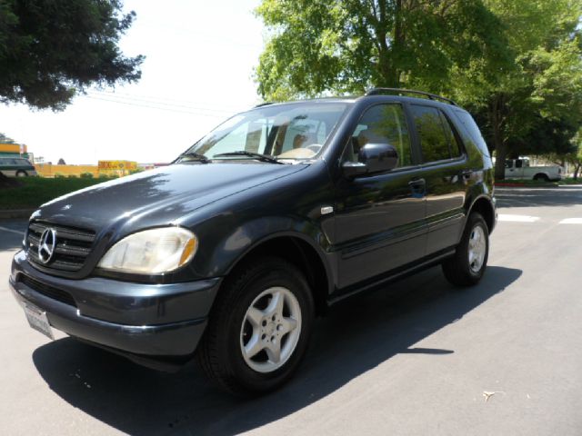 Mercedes-Benz M-Class 2001 photo 14