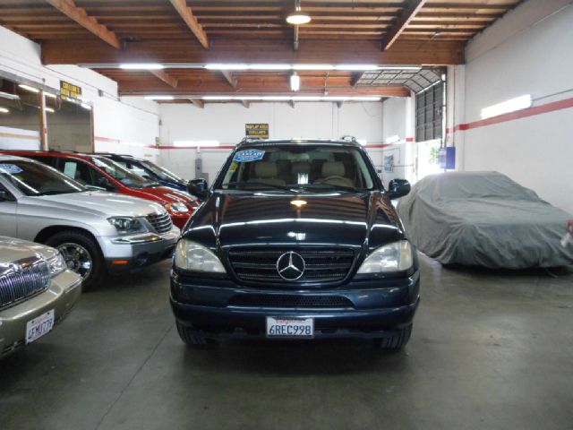 Mercedes-Benz M-Class 2001 photo 15