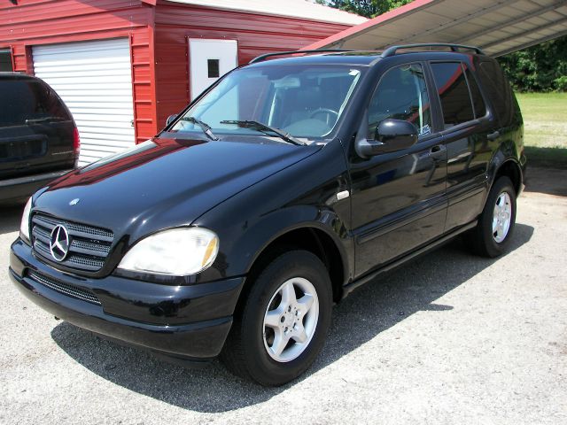 Mercedes-Benz M-Class 2001 photo 3