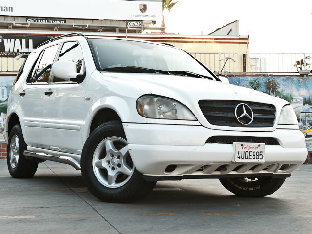 Mercedes-Benz M-Class 2001 photo 12