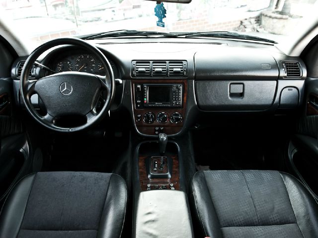 Mercedes-Benz M-Class 2001 photo 5