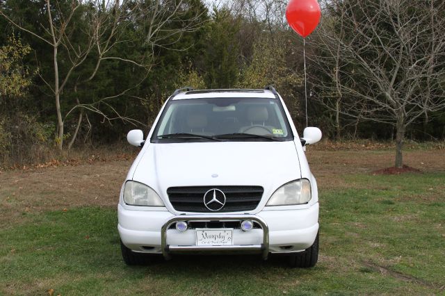 Mercedes-Benz M-Class 2001 photo 3