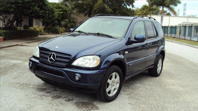 Mercedes-Benz M-Class 2001 photo 2