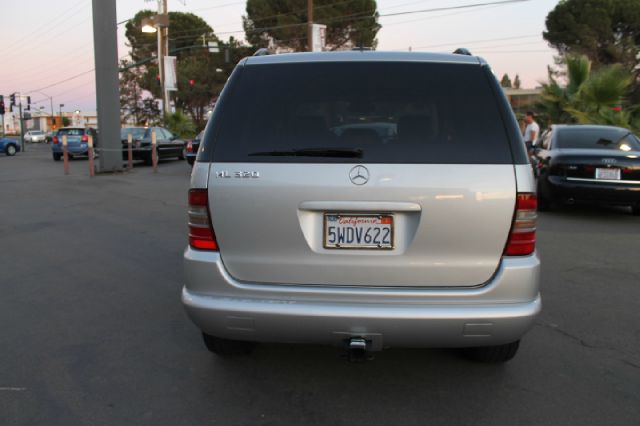 Mercedes-Benz M-Class 2001 photo 9