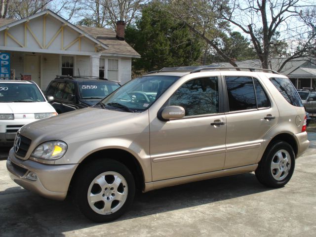 Mercedes-Benz M-Class AWD Wagon Automatic VERY NICE SUV