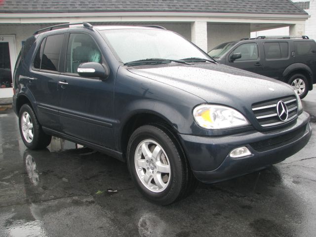 Mercedes-Benz M-Class 2002 photo 3