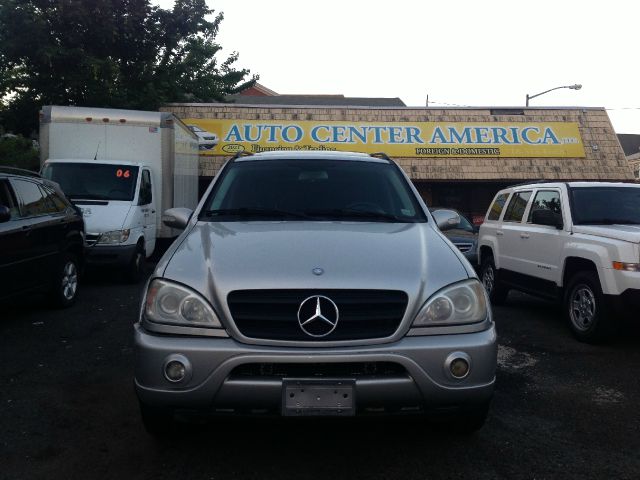 Mercedes-Benz M-Class 2002 photo 4