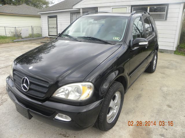 Mercedes-Benz M-Class 2002 photo 1