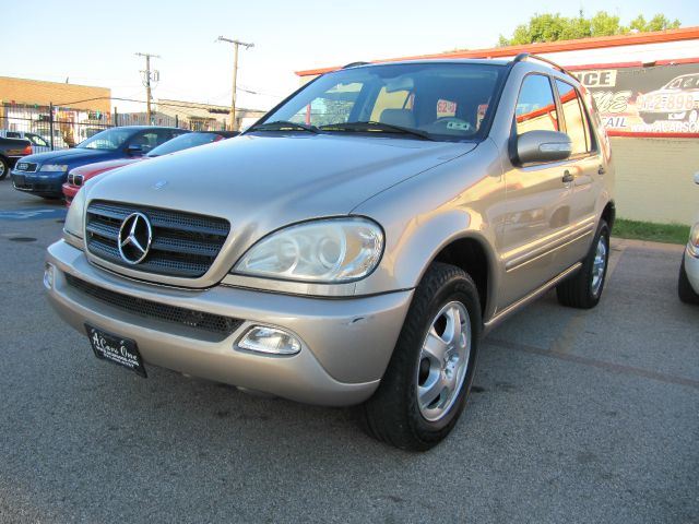 Mercedes-Benz M-Class 2002 photo 3