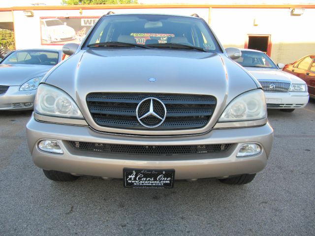 Mercedes-Benz M-Class 2002 photo 4