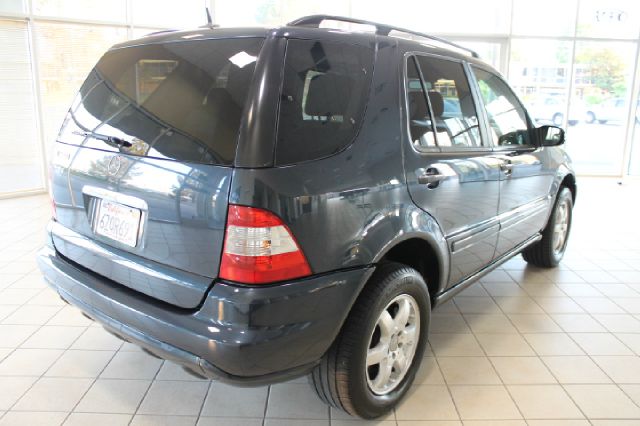 Mercedes-Benz M-Class 2002 photo 15