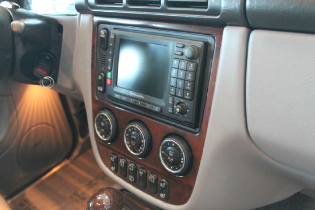 Mercedes-Benz M-Class 2002 photo 2