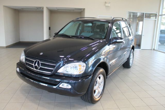 Mercedes-Benz M-Class 2002 photo 3