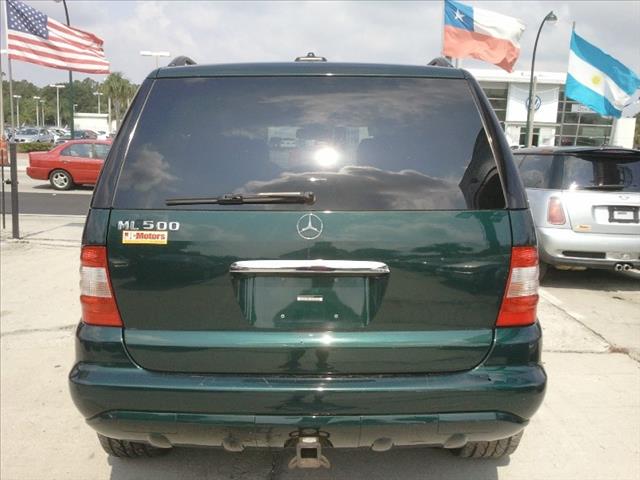 Mercedes-Benz M-Class 2002 photo 3