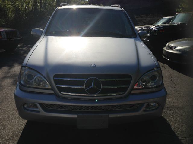 Mercedes-Benz M-Class 2002 photo 4