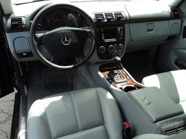 Mercedes-Benz M-Class 2003 photo 24