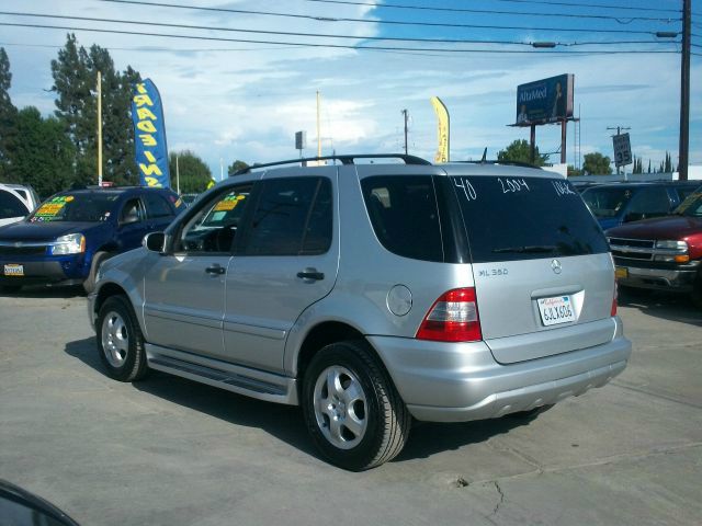 Mercedes-Benz M-Class 2004 photo 3