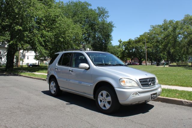 Mercedes-Benz M-Class 2004 photo 23