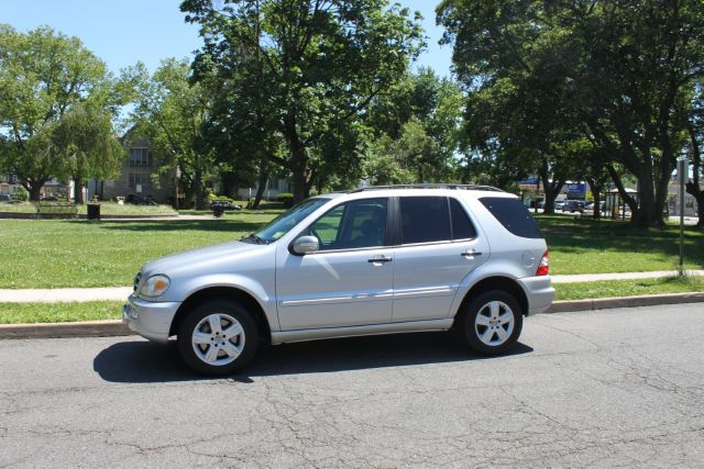 Mercedes-Benz M-Class 2004 photo 25