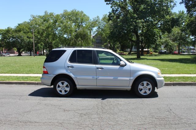 Mercedes-Benz M-Class 2004 photo 8