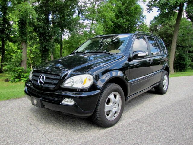 Mercedes-Benz M-Class 2004 photo 2