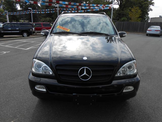 Mercedes-Benz M-Class 2004 photo 4