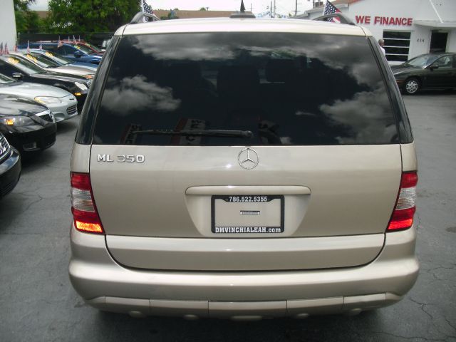 Mercedes-Benz M-Class 2004 photo 1