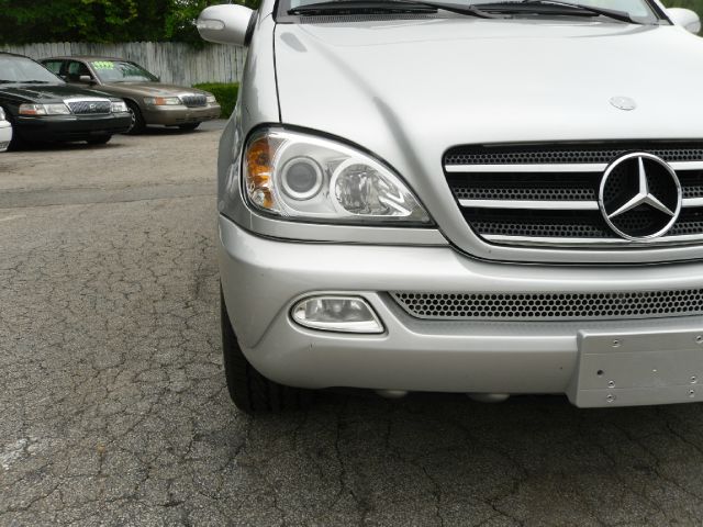 Mercedes-Benz M-Class 2004 photo 11